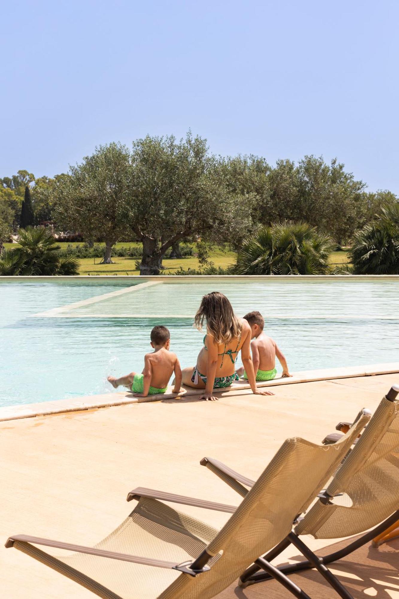 Agua Green Resort Reitani Eksteriør bilde